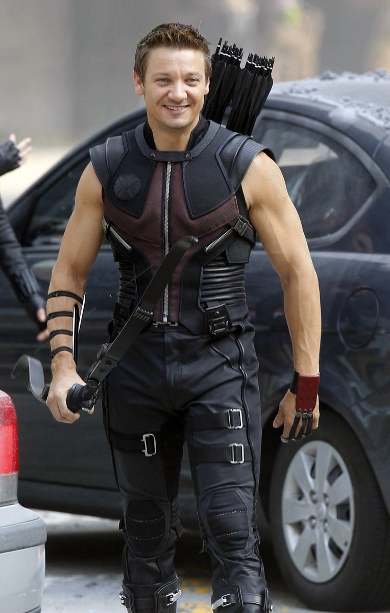 Naonao かわいい Jeremyrenner As Hawkeye Behind The Scenes Of The Avengers ジェレミー レナー