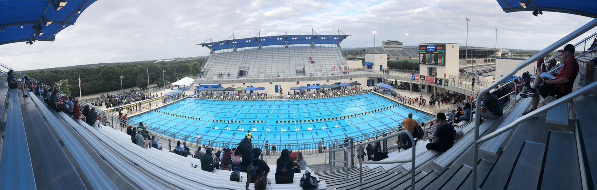 JeffMiller1000's tweet photo. Swim fast Jags!  Go Hailey - let them eat your bubbles!  @JHSaquatics https://t.co/QLVIQeUWzg