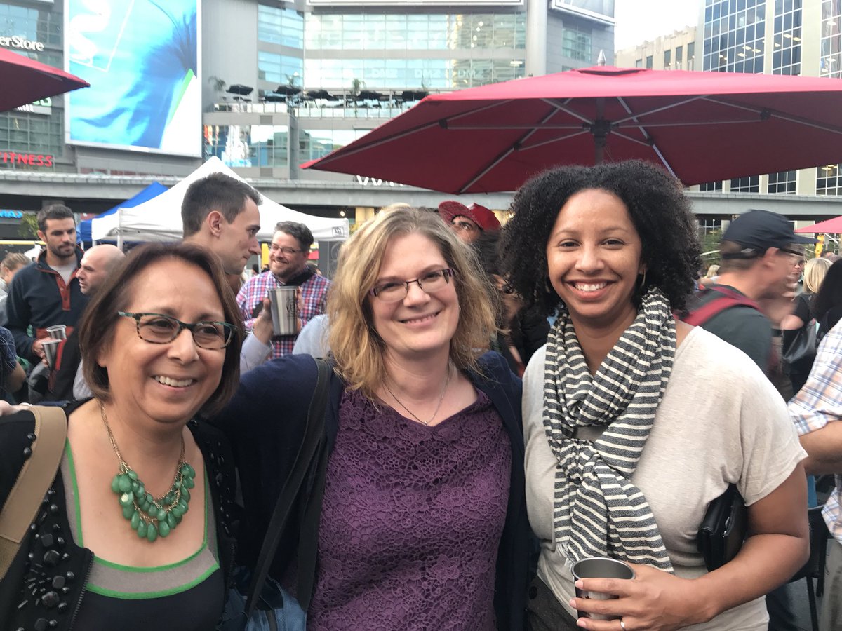 mariaballesola's tweet photo. #BInspiredTO #BAcademics2017 @BCorporation @cathyhc @jyinkathomas Rosanna Garcia thanks for being #Socent #TrailBlazer #inspiration 2 many https://t.co/ire232wGvm