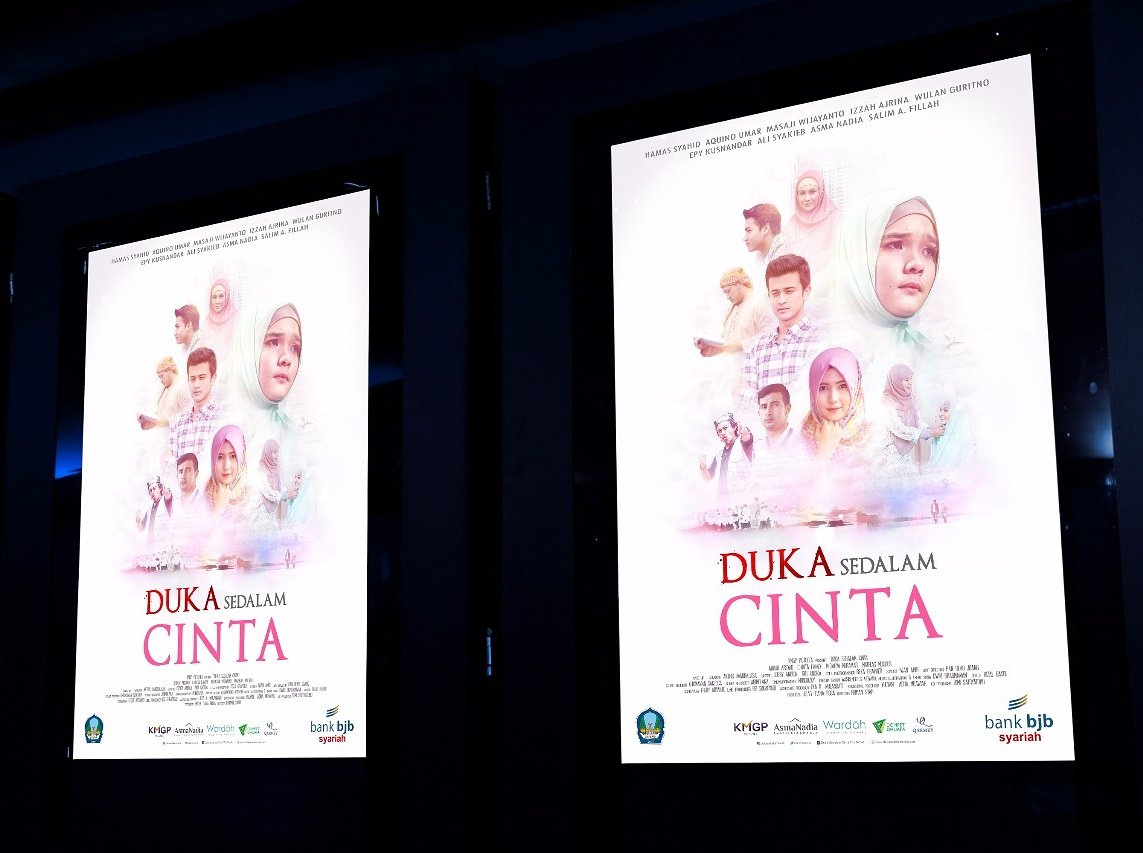 helvy's tweet photo. Selamat malam kamu yg tak dekat & tak jauh. Yg menyelusup sampai ke mimpi sepi. #DukaSedalamCinta #kmgp2 #19Oktober di bioskop! https://t.co/3pj1EqPI1Y