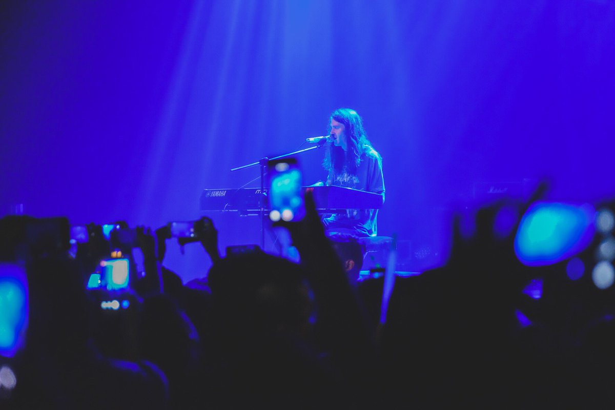 paoloumpa's tweet photo. Suddenly it’s 2007 again!!!! 😭😭 #SmartMaydayParade #SmartMusicLive https://t.co/2A6Tr5U5le