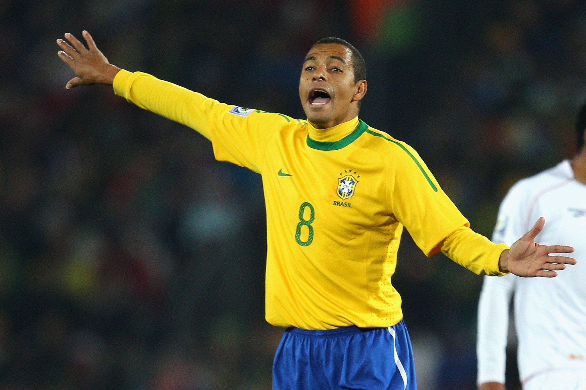 Happy birthday to Gilberto Silva (41) and Dida (44) - both members of  Brazil\s winning squad in 2002! 