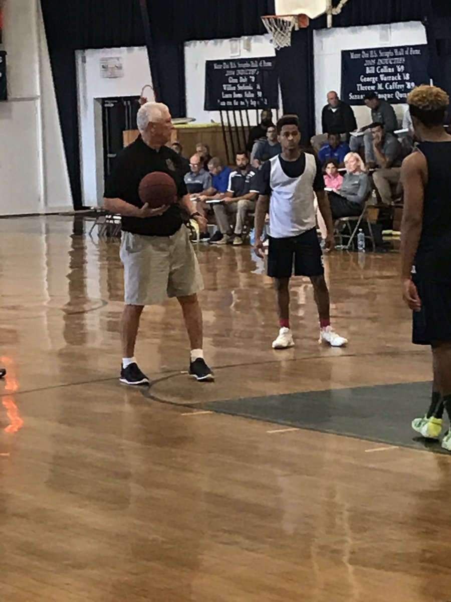 EventsLms's tweet image. Great to kick off the day with a HALL OF FAMER!