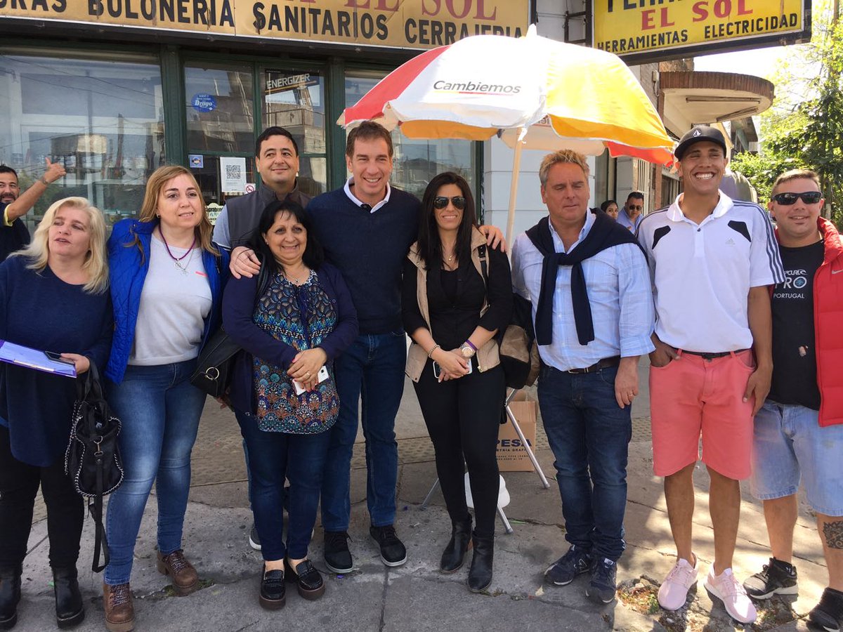 diegosantilli's tweet photo. Seguimos cambiando la Ciudad con este equipazo. #VamosJuntos!! https://t.co/qspyLDSNdk