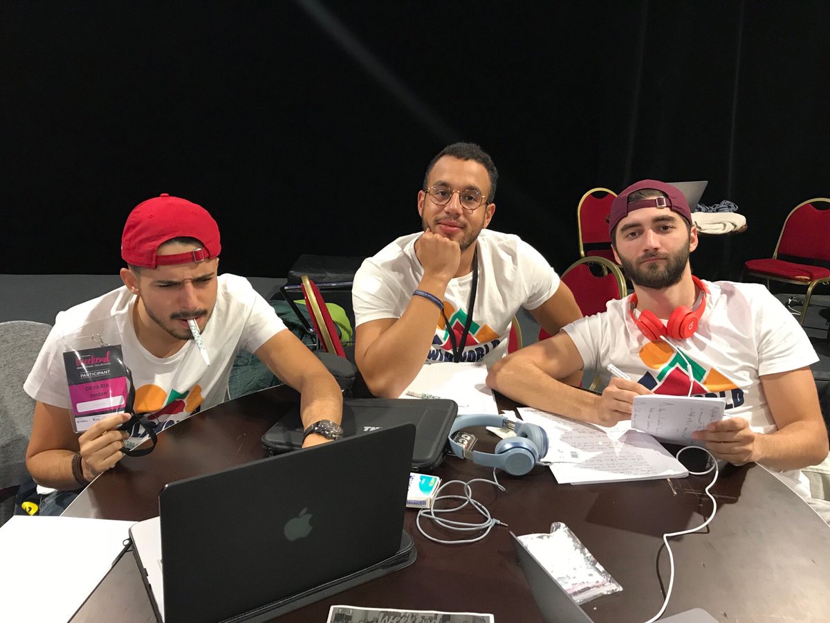 yschools_edu's tweet photo. Les étudiants du #GroupeESCTroyes sont en plein hackathon au @WkdTourisme ! 48h pour créer sa start-up liée au #tourisme ! Courage ! 👊 https://t.co/7PK42gmMP3