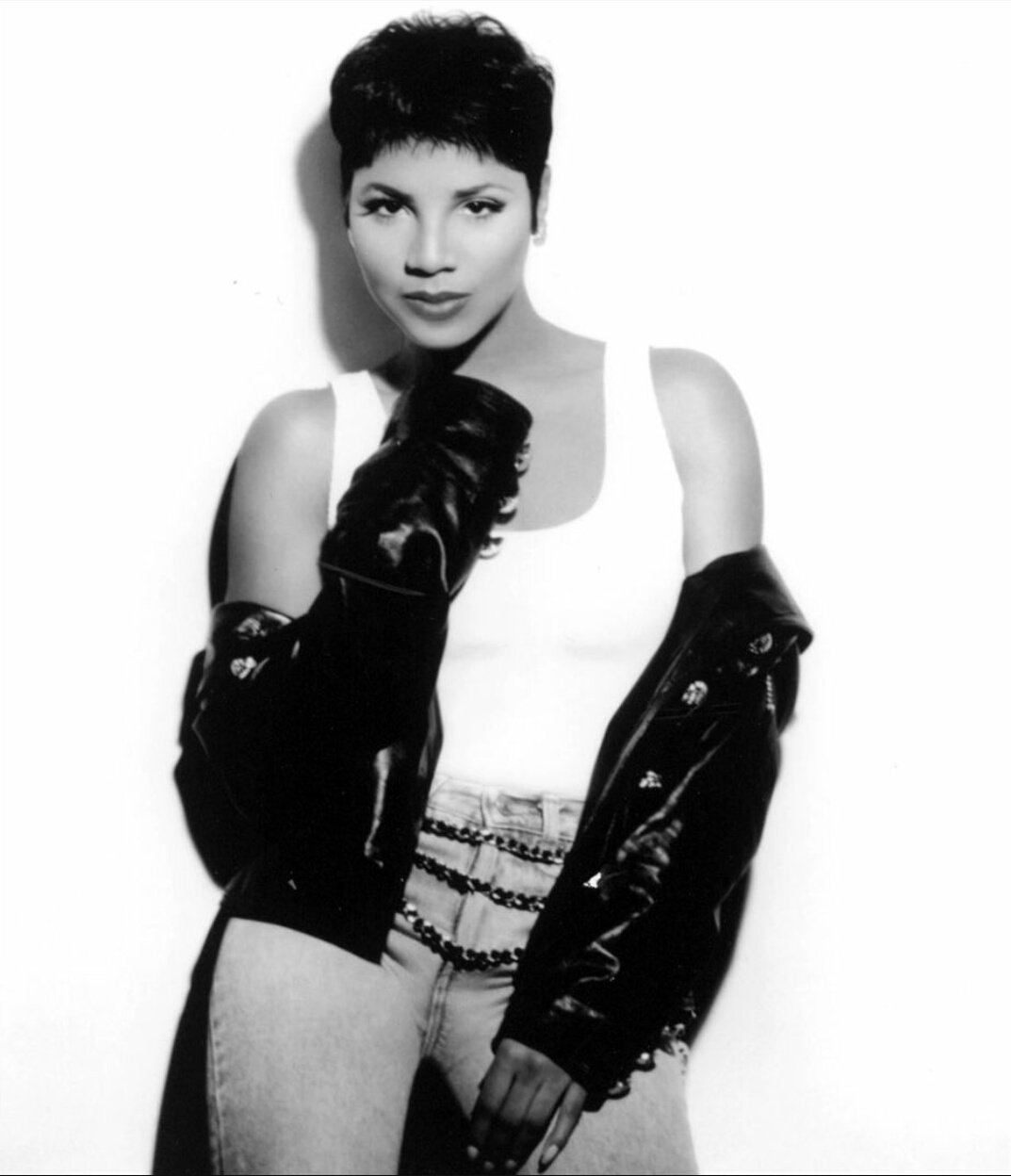 Happy birthday to a musical icon, Toni Braxton!! What\s your favourite song of hers??  