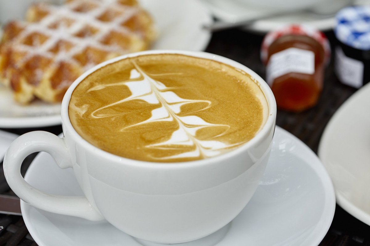 LaPanotiQ's tweet photo. Our fresh baked pastries are best enjoyed with a fresh cup of local Peerless coffee #lapanotiq #peerlesscoffee #saturday https://t.co/2KJ0OVtipn