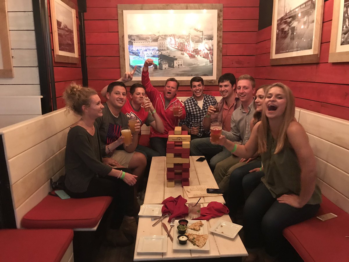 JohnLeinie's tweet photo. Great being with the Leinie Loving Kansas Jayhawks @LeinenkugelsKC with @csbev  for Oktoberfest @KCLiveBlock @Leinenkugels https://t.co/gDaTgcagb0