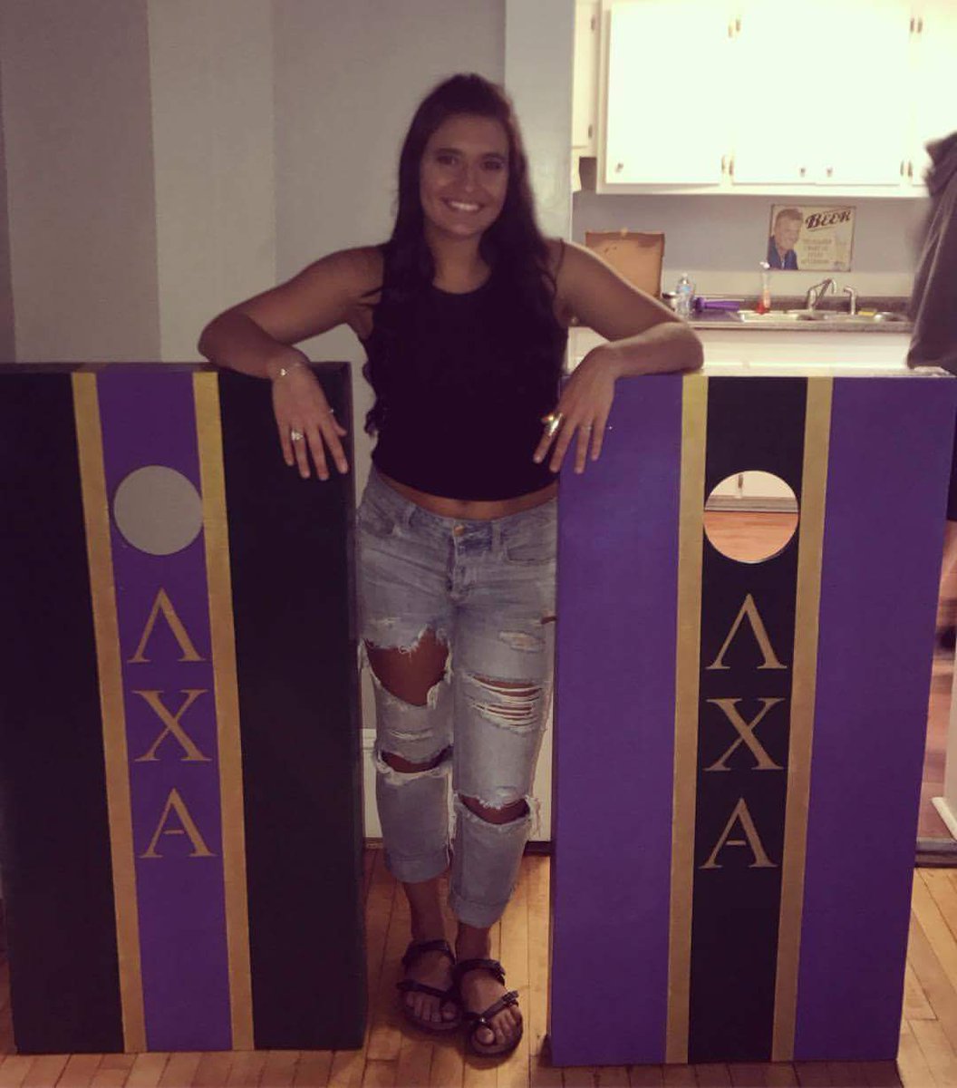 Happy birthday to our beautiful crescent girl @quinn1097  Hope you have a great day!💜💚💛