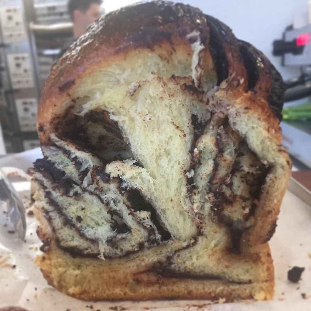 margotbakery's tweet photo. Sometimes the babka just looks so nice I have to take a picture! #babka #gratuitouscrumbshot #eastfinchley #sourdo… https://t.co/I9XNocpLIJ https://t.co/zfttSVA6dC