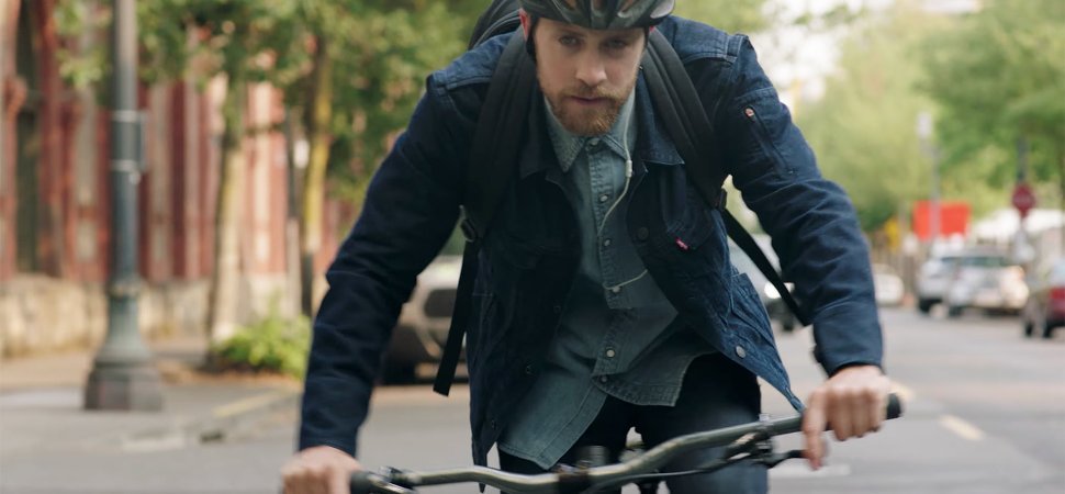 Bloombeesapp's tweet image. If you want to be both fashionable and connected to the internet while riding your bike

ow.ly/hcqy30fzqZ3