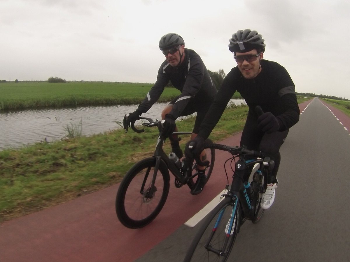 Good morning Vietnam! Rainy and windy ride with radio men <a href="/EricCorton/">Eric Corton</a> and <a href="/paul_rabbering/">Paul Rabbering</a> #saturdayspin #windjammers