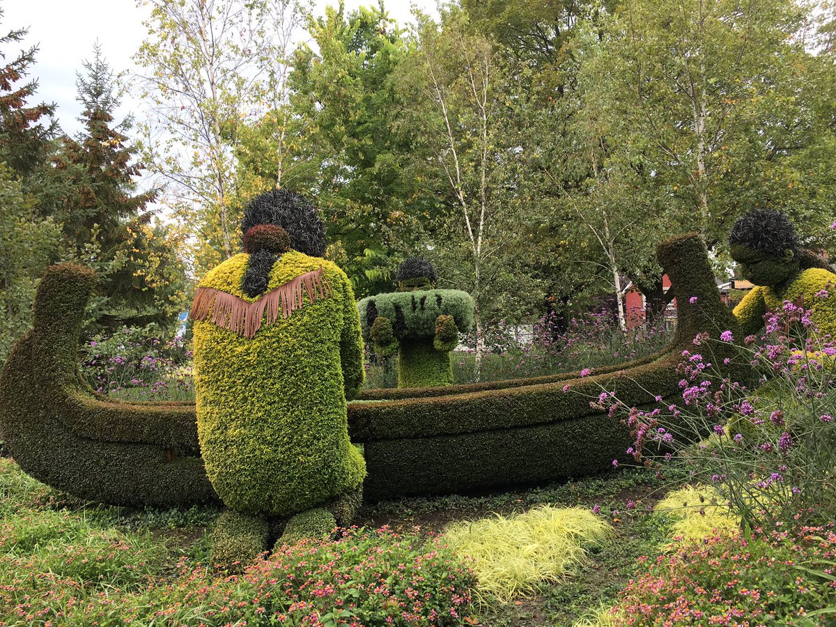 MissNaqi's tweet photo. Visiting the MosaiCanada150 Botanical Exhibition in Gatineau- a prime example of acknowledging the land we are on #FNMItruths https://t.co/vYFYeaQL9l
