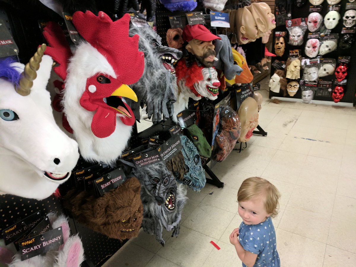 wolfe_ewolfe's tweet photo. Great morning with.my great neice. Breakfast and Halloween Store. #wonderfulday #awesomekiddo #naplescsd https://t.co/ShSKGCTvkC