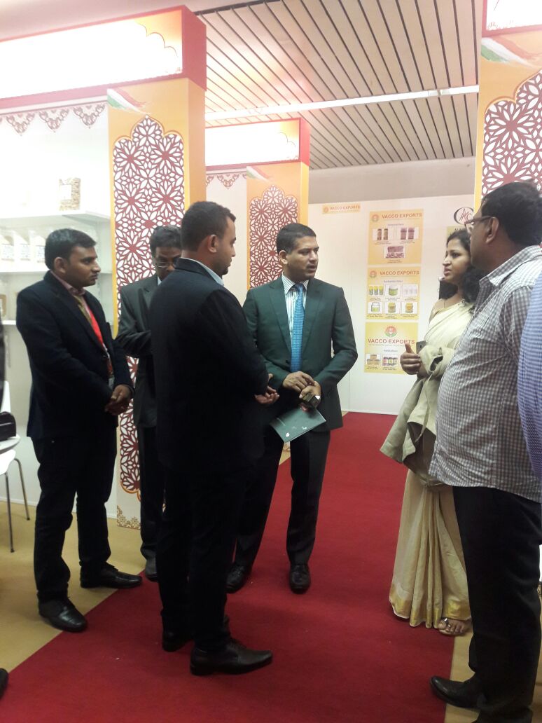 Spices_Board's tweet photo. Shri Santosh Sarangi, Joint Secretary, DoC, GoI interacting with Indian Spices exporters #Anuga2017 @Sarangi5Santosh @DoC_GoI https://t.co/uWg501nhel