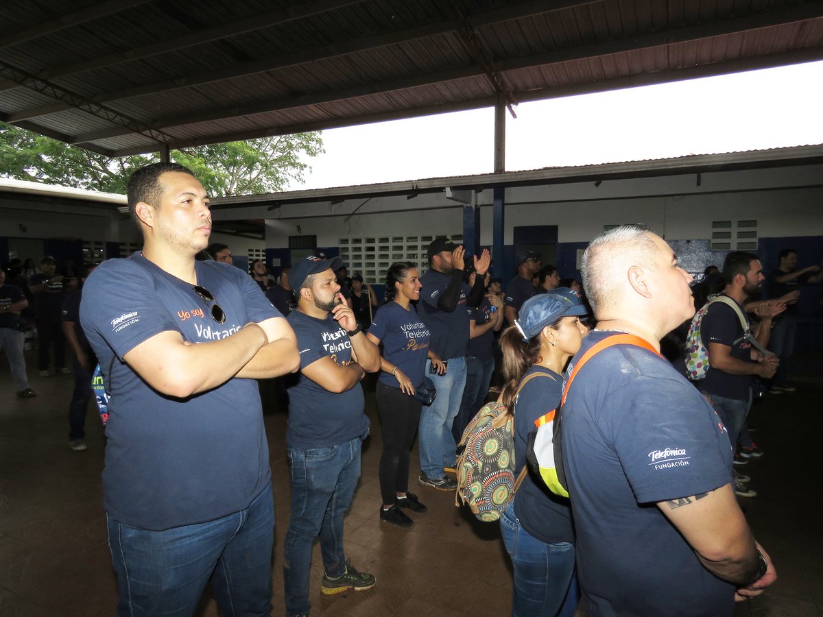 AgustinRodrigu1's tweet photo. Telefónica Panamá celebrando el Día Internacional del Voluntario Telefónica 2017 en Felipillo. #DIVT #DIVT2017 #DIVTPMA #MovistarEsDiferente https://t.co/Ma4tDayrJE
