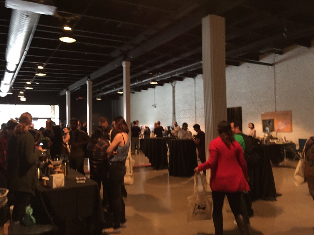 VirginiaALee's tweet photo. I'm drinking and talking #coffee at #CoffeeCon #CoffeeConChicago https://t.co/RUg1hc4WEF