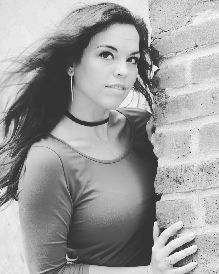 When you see food across the room

MadiMartelli.com 

#MadiMartelli 
#Artist