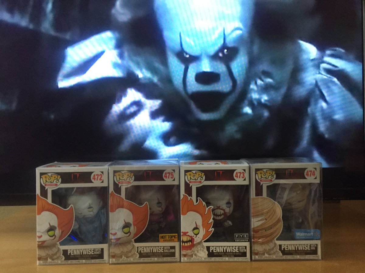 OmegaFoxx's tweet image. Pennywise collection complete, I am happy 🎈#pennywisefunko#pennywisewithwig#pennywisewithteeth#funkopop#funko#it#pennywisewithballoon