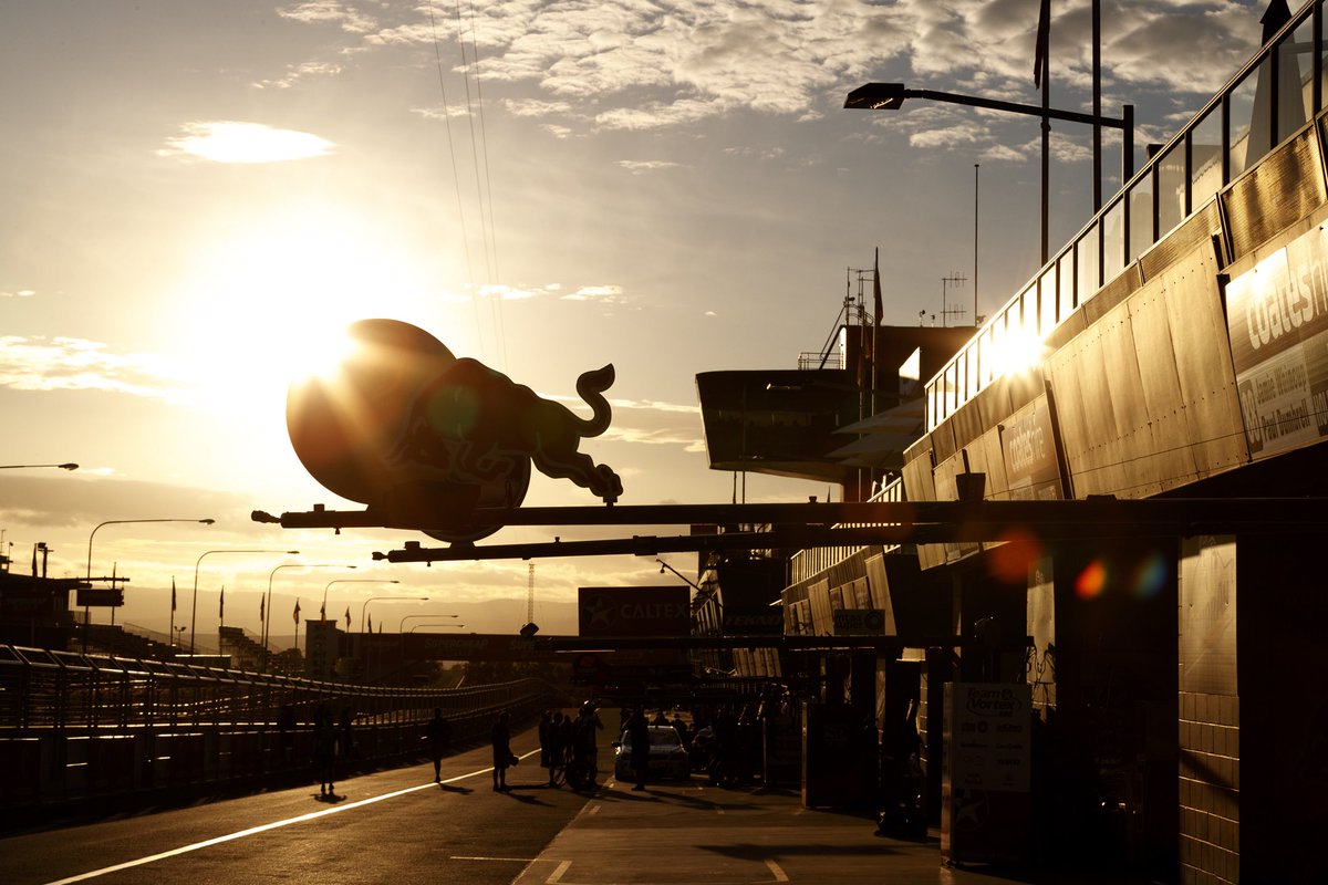 cassburton's tweet image. Ready for my first ever #Bathurst1000 with @redbullholden &amp;amp; @CaltexAustralia ☺️ #RedBullHolden #VASC