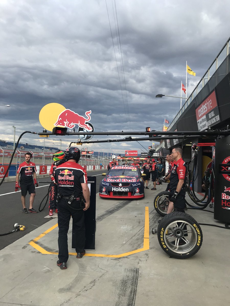 cassburton's tweet image. Ready for my first ever #Bathurst1000 with @redbullholden &amp;amp; @CaltexAustralia ☺️ #RedBullHolden #VASC