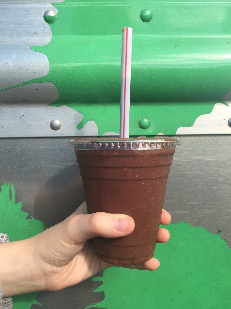 Yummy smoothie @NatBornJuicers @BRfarmersmarket