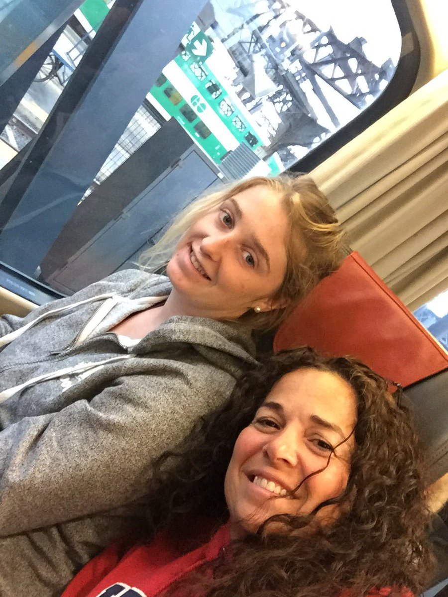 MariaJMorris's tweet photo. Thanksgiving Adventures with my girl #via #windsorbound https://t.co/pWijw5gnWu