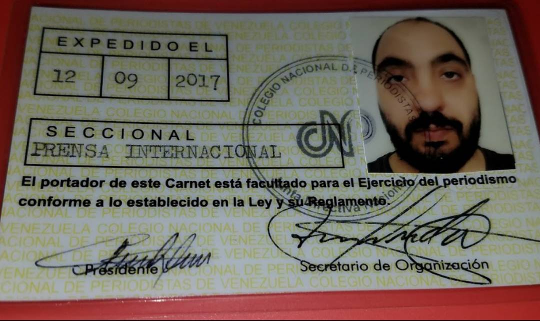 CarlosAranaSan's tweet image. Reportero de @DolarToday y 2 periodistas internacionales de nacionalidad italiana/suiza están detenidos en el destacamento 421 de Tocorón