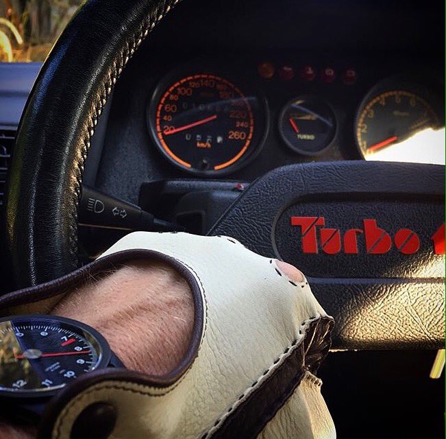 GuardsRedDesign's tweet photo. Rallying history here #RL72 #watch @guardsreddesign ๐ท @drsashag https://t.co/zgkhGKernU #T1652 https://t.co/tqipOucyIM