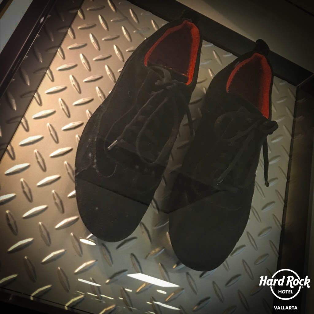 Happy Birthday to Bon Jovi\s drummer, Tico Torres!    