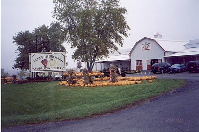 Looking for some fall family fun? Check out our list of activities  to do in the Pekin area this season! bit.ly/2jlxeg5