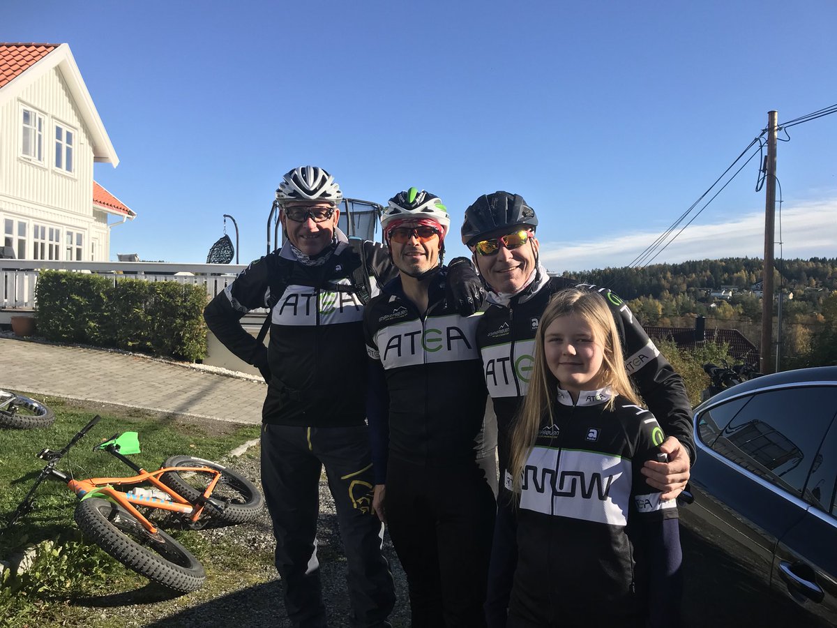Kunde og <a href="/arrowecsnorway/">Arrow ECS Norway</a>  på Fatbike tur. Atea bunaden på <a href="/stesonst/">Steinar Sønsteby</a> <a href="/AteaNorge/">Atea Norge</a> #TP2B <a href="/marurdah/">Marianne Urdahl</a> #GodStemning og god helg folkens ❤️🚴💪