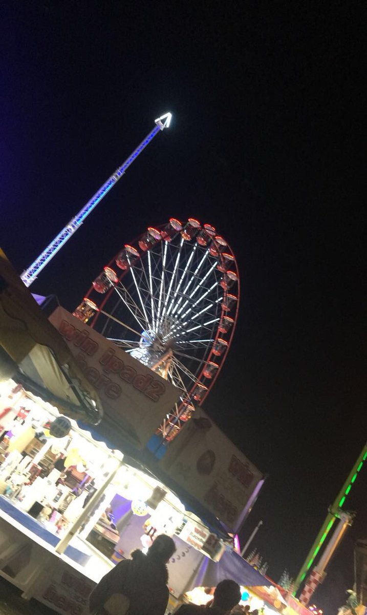 edwards_imogen1's tweet photo. Went to the Goose fair last night. Was good to get away from Derby! #studentlife #Nottingham #fair https://t.co/Y1GxKug3bR