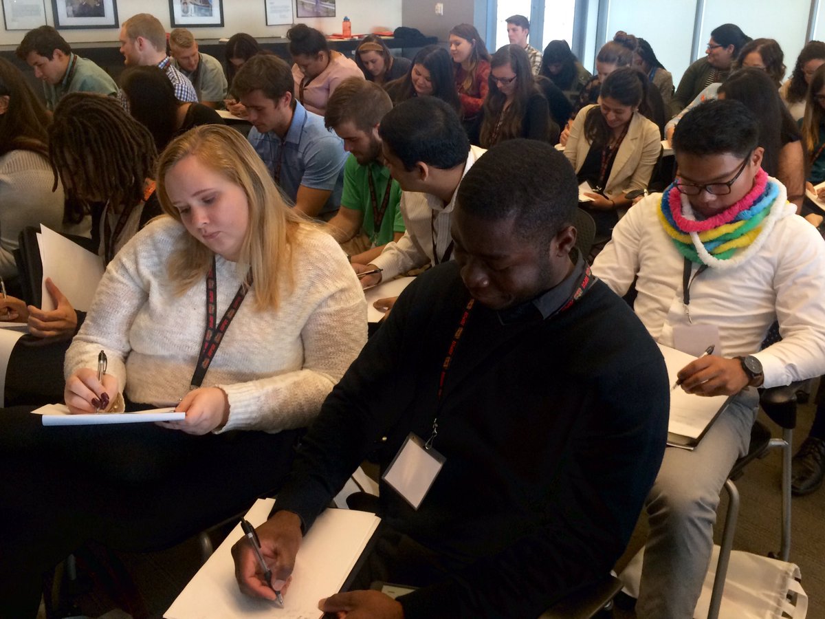 IUPUI_Mentoring's tweet photo. Keeping a gratitude journal, drawing, and coloring are great ways to relax and unwind after a stressful day. 📝🎨 #NMS17 #LoveOhanaMentoring https://t.co/b7WLNCgdGB