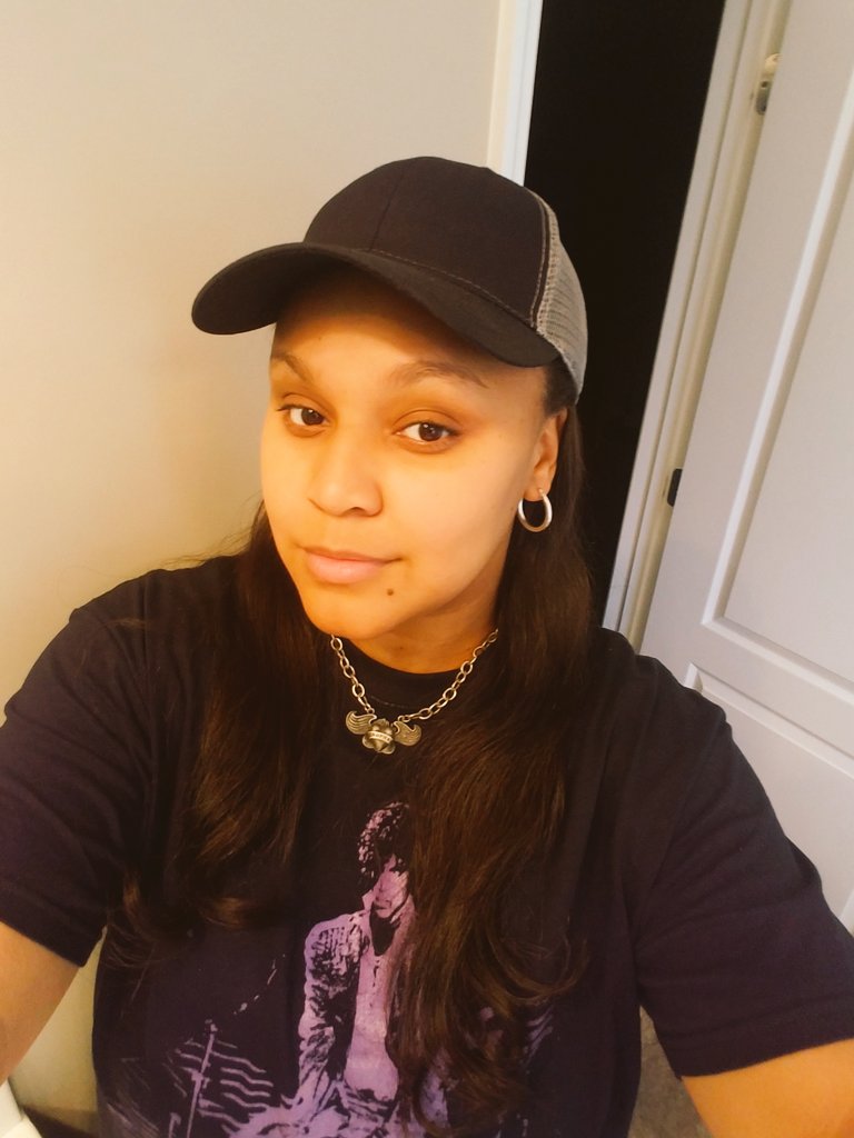 _JillTheThrill_'s tweet photo. #MeshCaps originated in the 80s...soooooo I had to have one. https://t.co/zmPykOWx4a