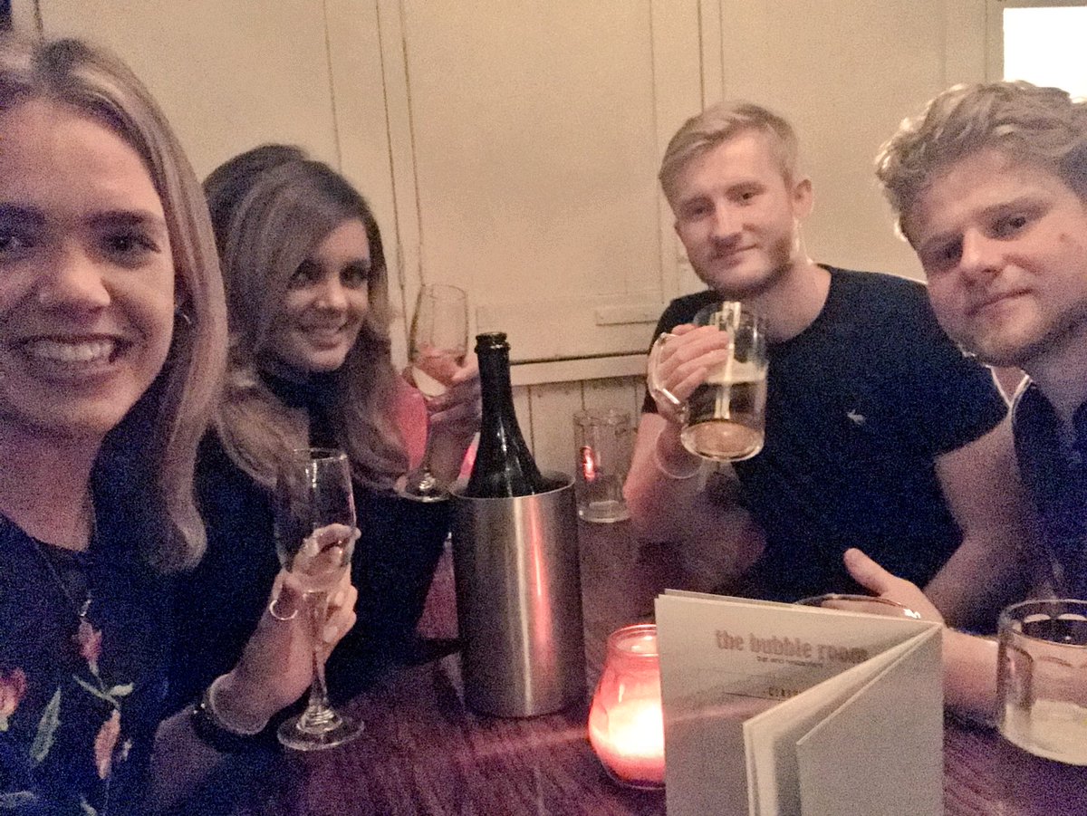 emilymorris4's tweet photo. She’s an expensive date! @sianpeak #prosecco #prosecco #prosecco 🥂 https://t.co/IOnQQkhwO1