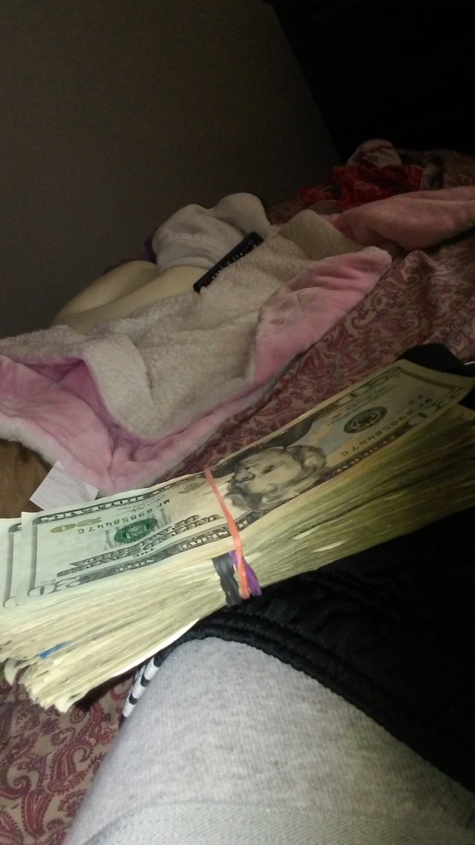 racherah's tweet image. Gettin money is the concept💸 #Rache #BlueMob