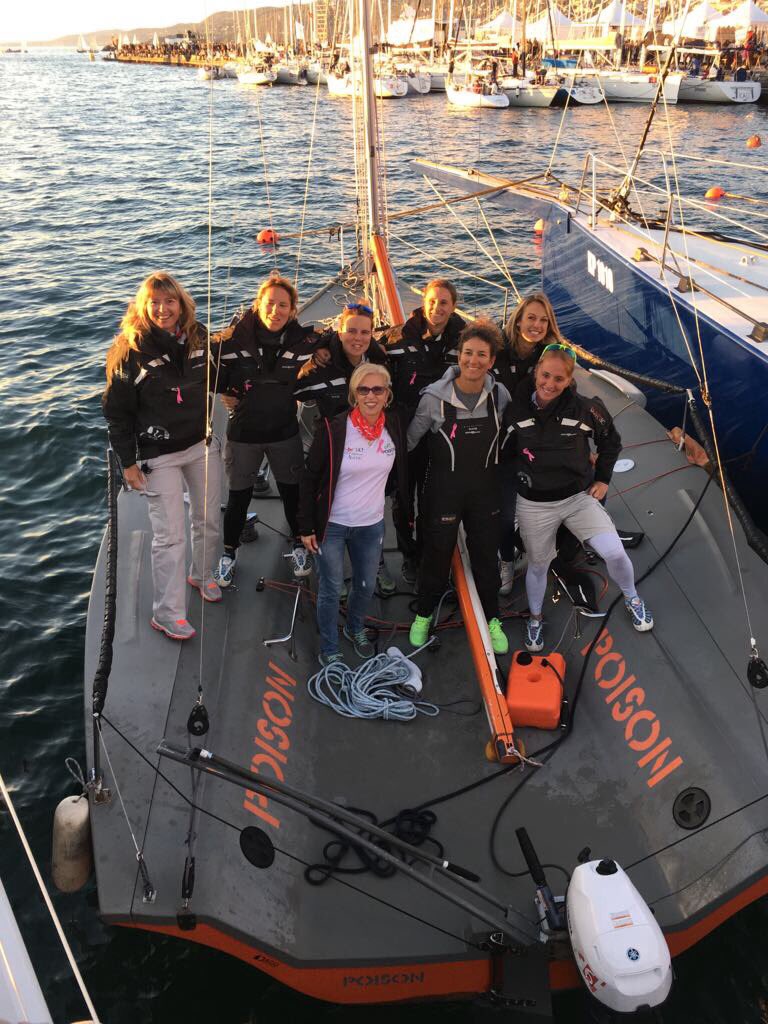stelleolimpiche's tweet photo. Le stelle olimpiche sono pronte per la Barcolana by night sul Poison! @RegataBarcolana #barcolana49 #stelleolimpiche https://t.co/1Xxlo5R0OQ