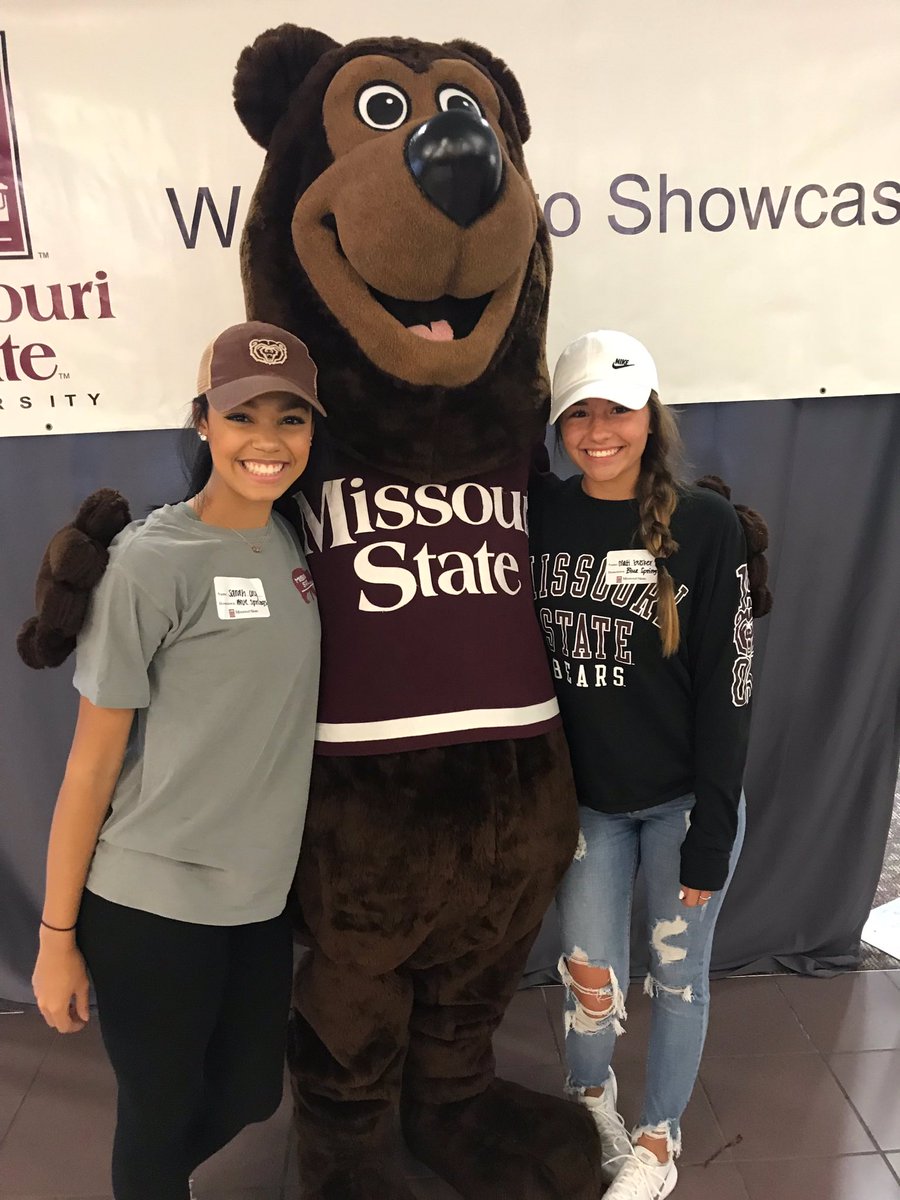 ElisaBusker's tweet photo. Well these girls are ready for college! @ #MSUShowcase https://t.co/qbS7QOx1AK