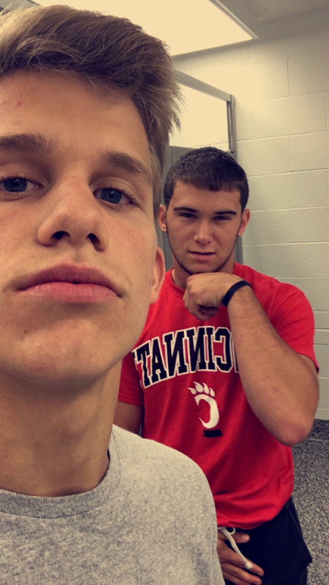 Jaycepond04's tweet photo. HAPPY BIRTHDAY BUDDY 🎈 @JettMurphy #LowLife https://t.co/GpnuGGU96a