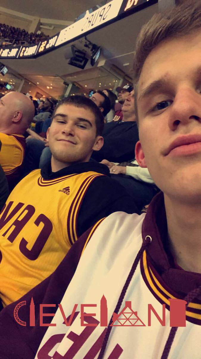 Jaycepond04's tweet photo. HAPPY BIRTHDAY BUDDY 🎈 @JettMurphy #LowLife https://t.co/GpnuGGU96a