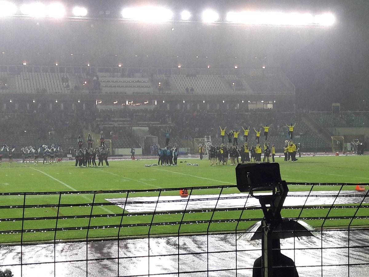 NixyTwins tweet media