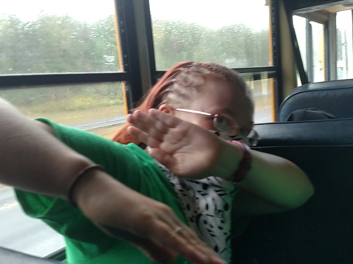 dylanator351's tweet photo. Getto Mermaid dabbin on the haters! #Tripa-lit #WestSide #WestStanly #Roundtable17 https://t.co/NAURMJ6pc3