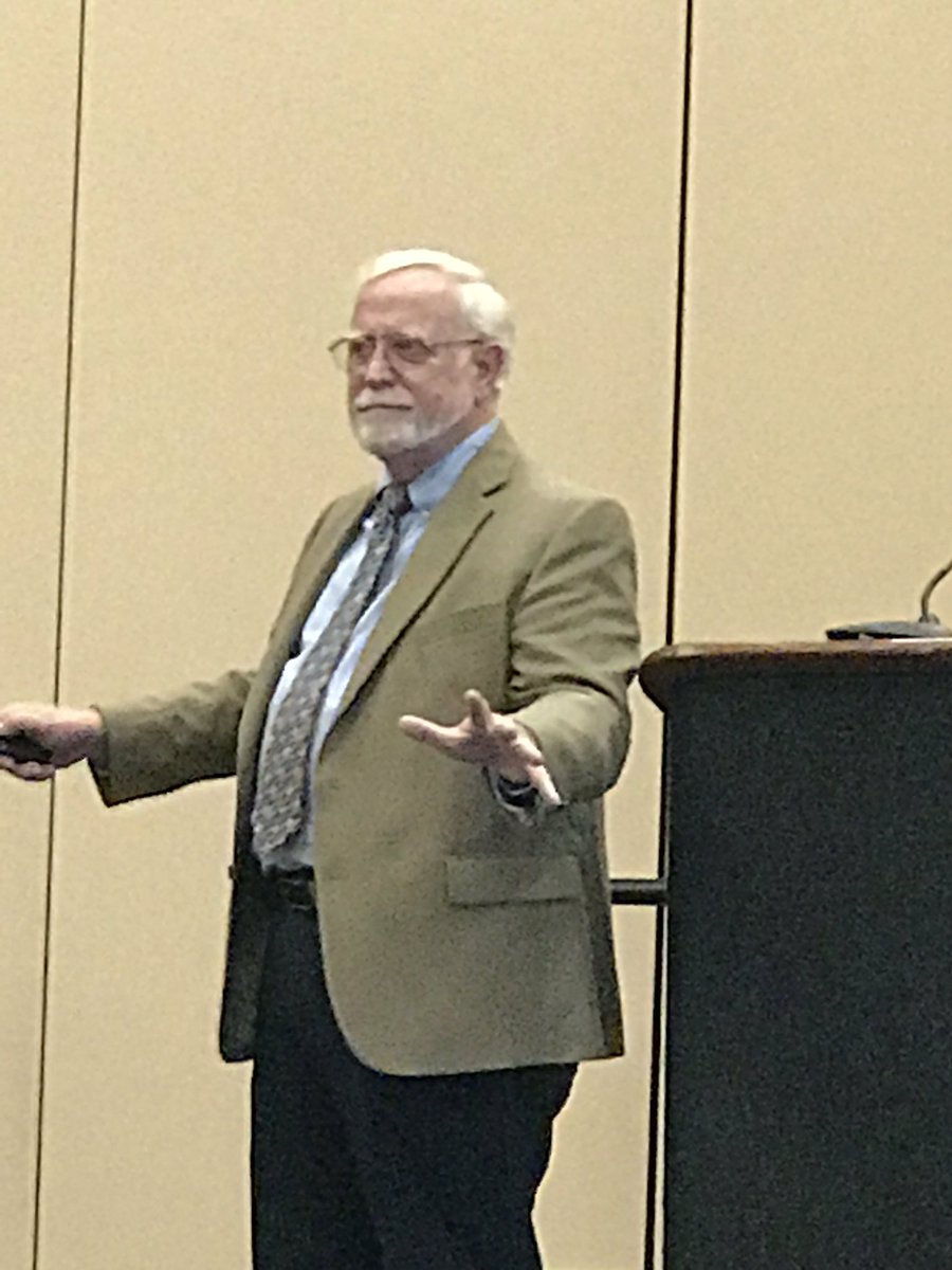 tcymet's tweet photo. Bruce Bates DO recognized as a Master Educator #TOPCE #OMED2017 #AOAforDOs #AACOMmunities https://t.co/bKApw1p50z