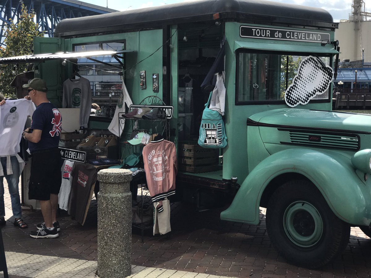 JaycrawfordCLE's tweet image. Ran into this @tourdecle at the bacon festival in the flats. Support this guy if you can. Spirit of cleveland!