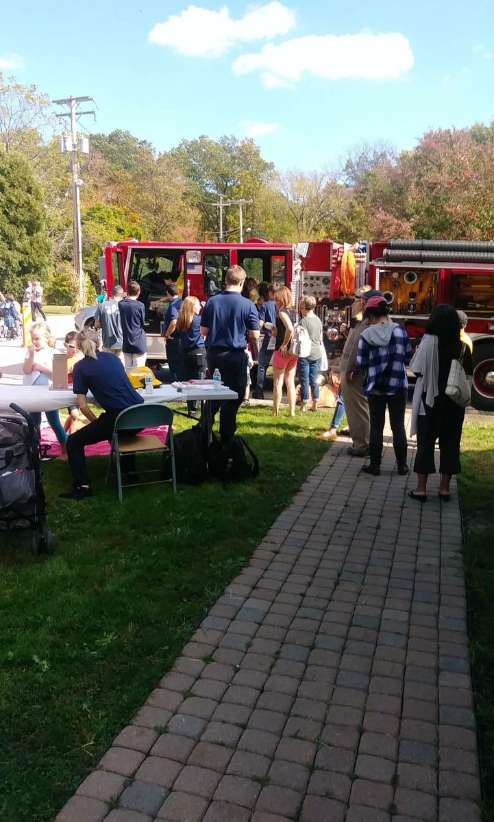 Events_MHS's tweet image. Come on down and have fun at the Gates Mills Enviornmental Centre for the Fall Festival