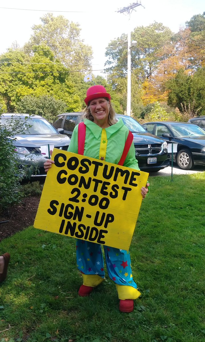 Events_MHS's tweet image. For those that wish to see the Costume Contest between the little kids, come to Gates Mills' Enviornmental Centre Fall Fest