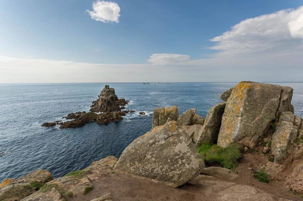 The end of the land #landsend #cornwall #cornishviews #southwestcoastpath #landscapephotography #raymasterscamerafilters #canon5dmark3 #mau…