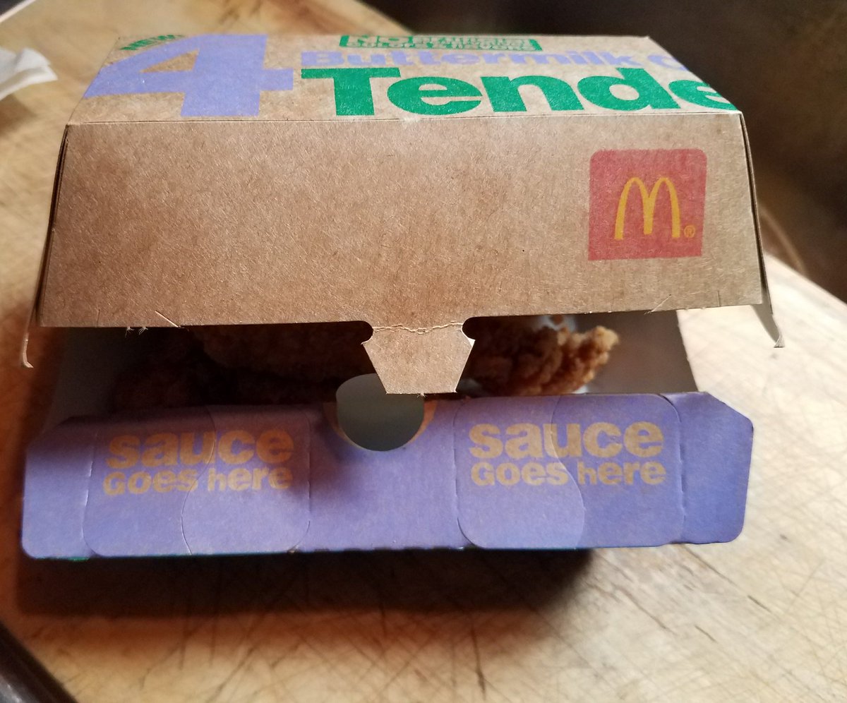 preppiecurler's tweet image. Oh IDK if I had #SchezwanSauce  it would have gone there. #marketingfail #epicfail @McDonalds