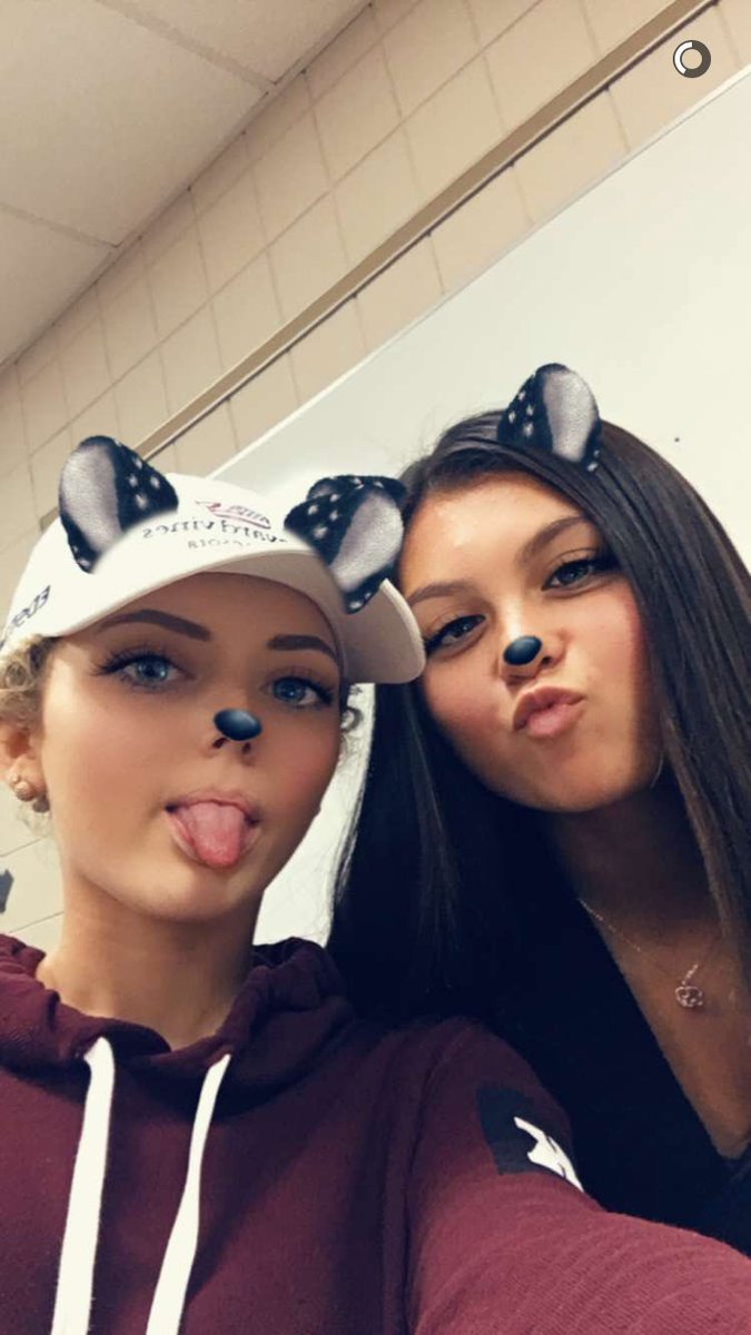 RaeganDoan's tweet photo. happy birthday, bff ❤️ https://t.co/5EbiJPQfUz